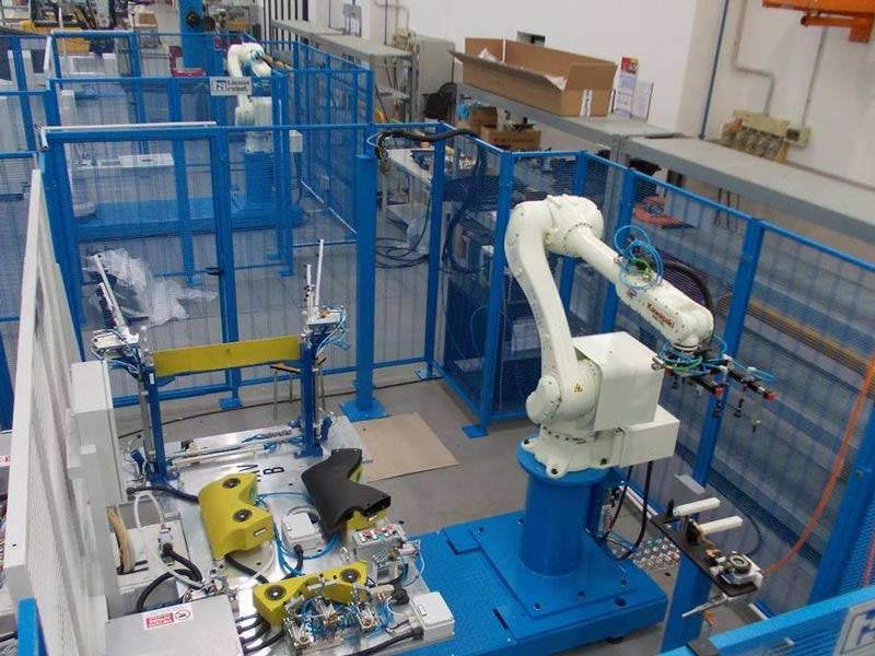Robotic systems for painting and spraying Tiesse Robot