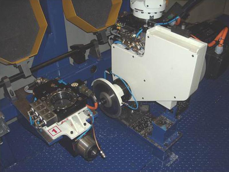 Robotized systems for cutting and deburring Tiesse Robot