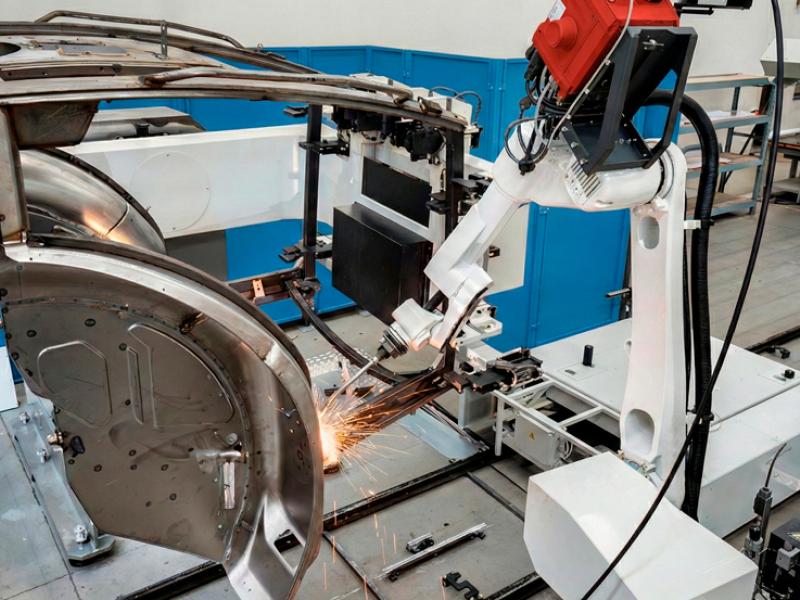 Tiesse Robot | Robotic Cell for Arc Welding of Tractor Cabins